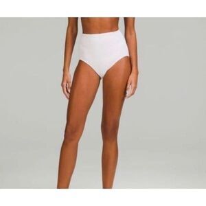 Lululemon Smocked HW med swim botrom 6